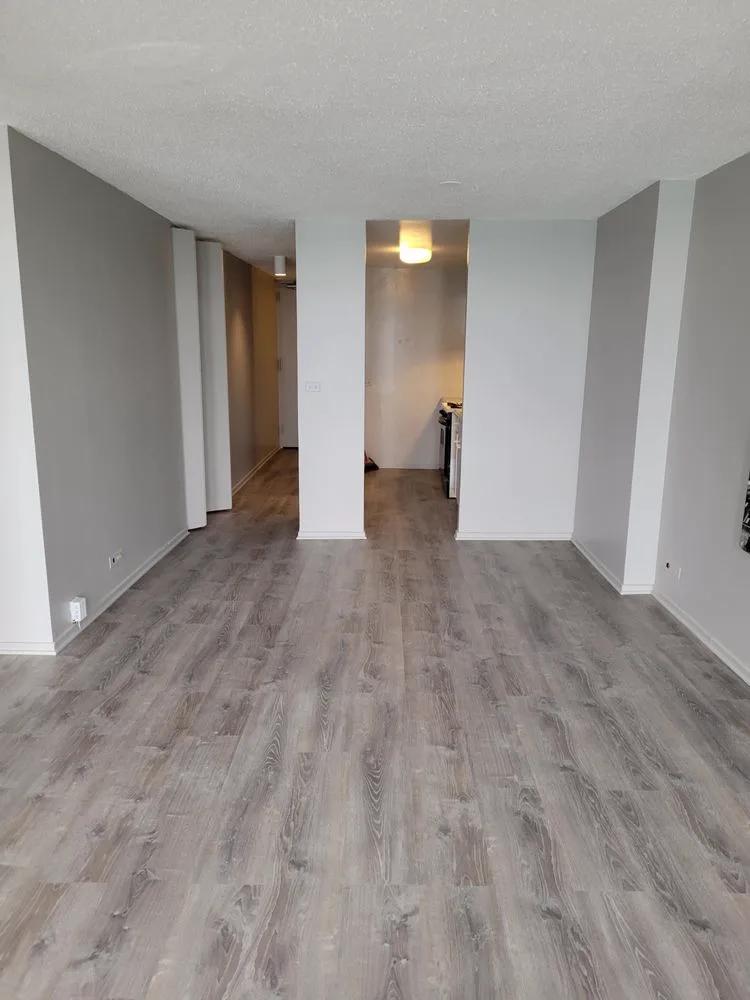Bright living room with freshly finished walls